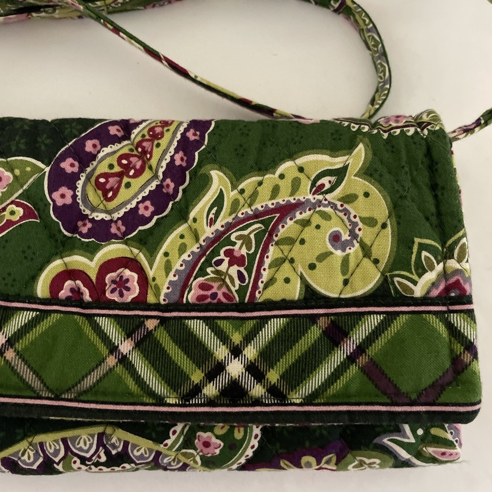 Vera Bradley Trifold Wallet Cross Body Bag Clutch Paisley Flowers Hearts Plaid - Picture 4 of 15
